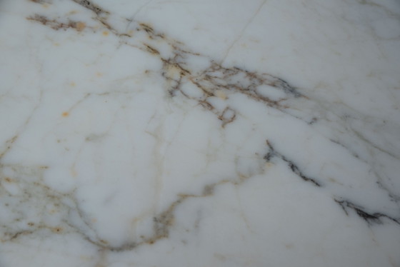 Tulipán Knoll ovalado original (244x137) Calacatta Gold (Oro) Eero Saarinen – Mesas de comedor, Marble (photo 14 of 15)