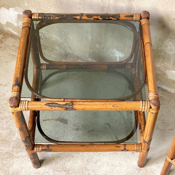 Image 1 of Paire de tables de chevets ou bouts de canapé en rotin vintage 1980's