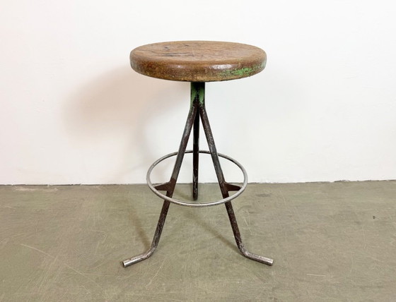 Image 1 of Grijze industriële werkplaatskruk, jaren 60