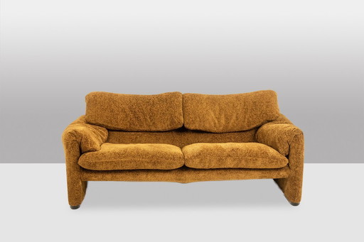 Vico Magistretti. Divano 2 posti modello “Maralunga”. Anni '70.