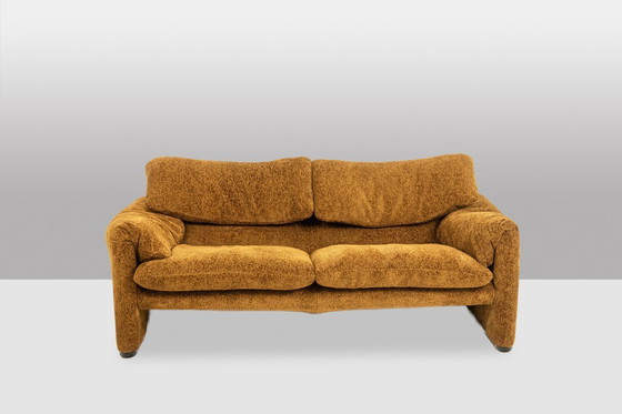 Image 1 of Vico Magistretti. Divano 2 posti modello “Maralunga”. Anni '70.