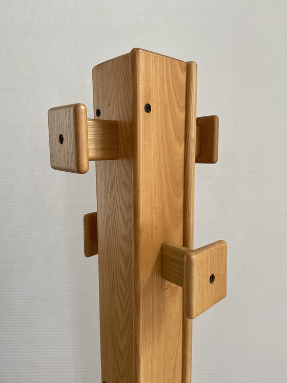 Solid Oak Column Coat Rack, Brutalist Style — in the spirit of Giuseppe Rivadossi, 1970s – Wood (photo 2 of 9)