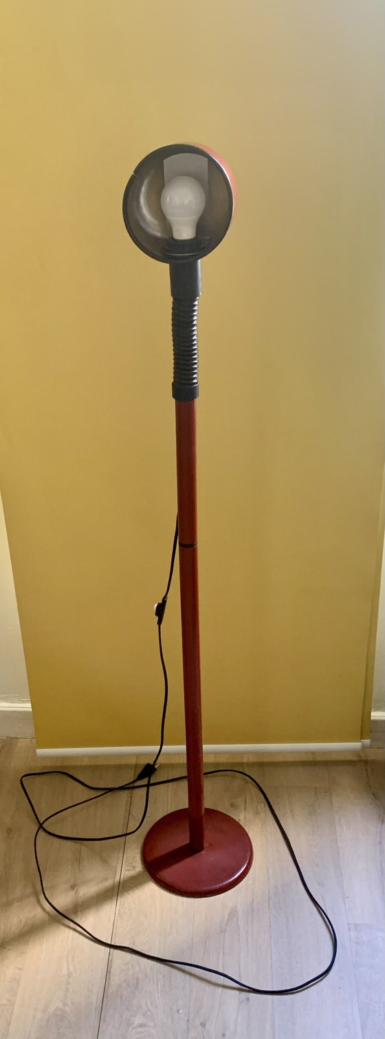 Groot, zeldzaam model in bordeauxrood - ALDA Type 1 - Zweden, jaren 70 – Vloerlampen, Metal, Rubber (photo 3 of 15)