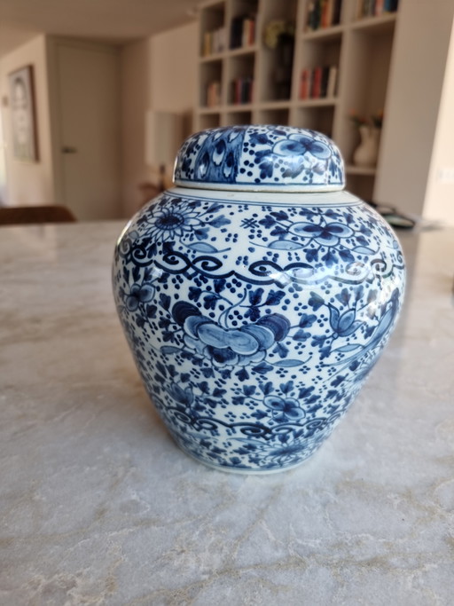 Makkum Delft Blue Ginger Jar with Lid