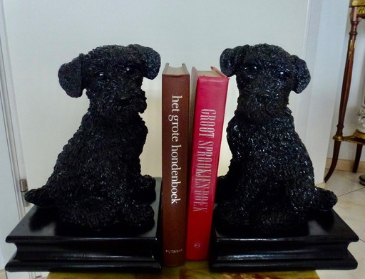 Schöne große Buchstützen in Form eines Hundes, Terriers oder Pudels.
