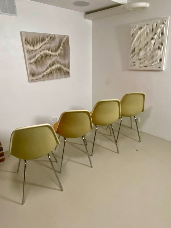 Image 1 of Juego de 4 sillas DSW Eames – Herman Miller (1952)