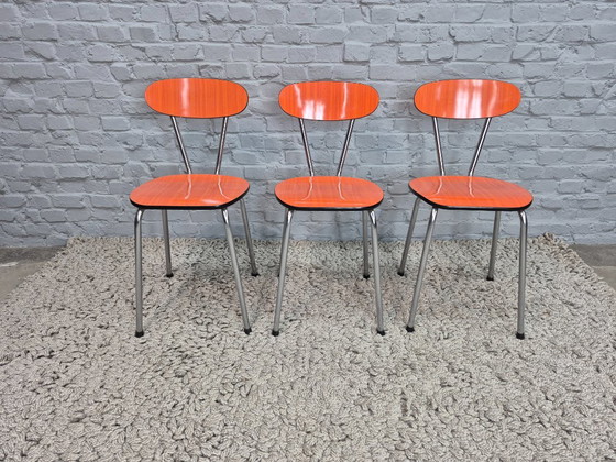 Set di 3 Sedie da Cucina Design Vintage di Brabantia, Formica Arancione Striata, Paesi Bassi, anni '60 (photo 2 of 7)