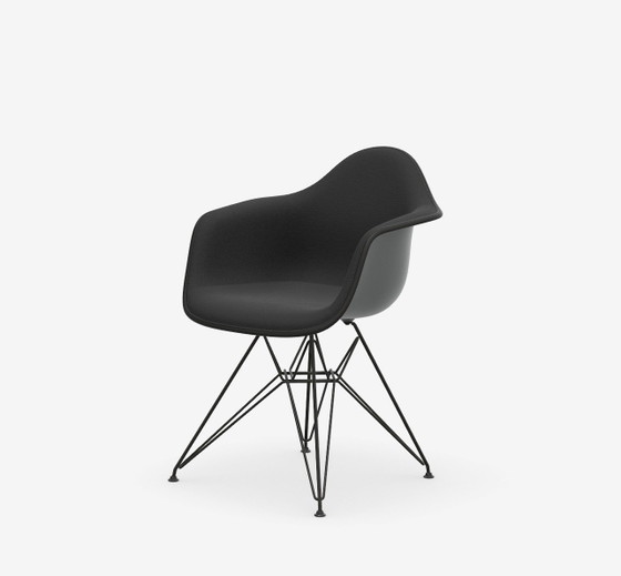 6x Vitra Eames Chairs – Armchairs, Metal, Plastic (photo 5 of 5)