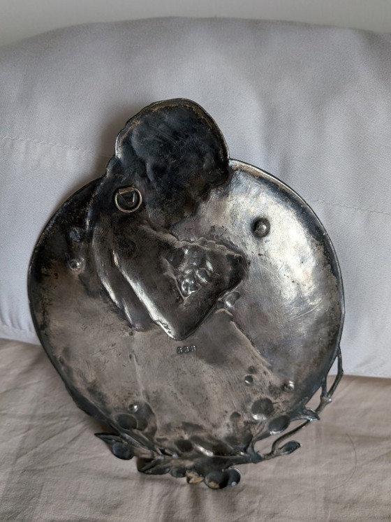 Originale Jugendstil-Wandplakette / Dekorative Platte von WMF – Modell 333 – ca. 1906 – Wanddekoration, Silver (photo 2 of 5)