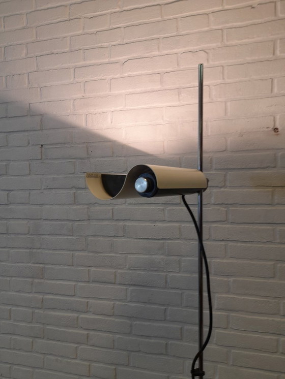 Image 1 of Dim 333 uplighter Oluce