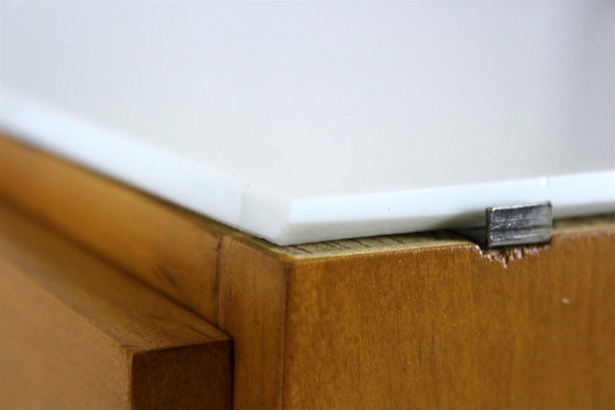 Gerestaureerd schrijfbureau in mid-century modern stijl van Up Zavody, jaren 60. – Glass (photo 13 of 20)