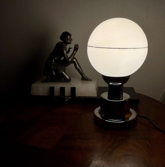 Lampe à Poser Vintage Design Art Déco - Chrome & Opaline – Verre (photo 7 of 9)