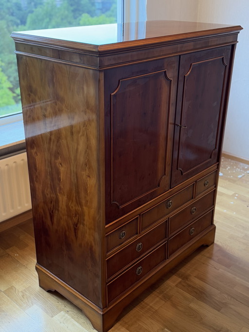 Heldense Exclusive TV Cabinet