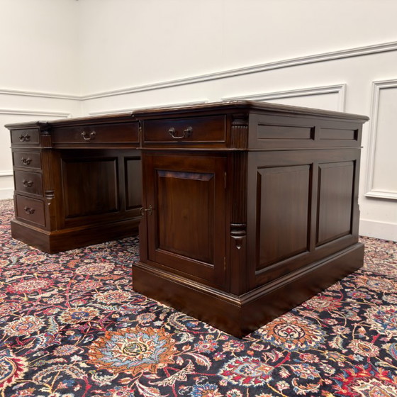 Scrivania da partner inglese classica molto grande – Scrivanie, Leather, Wood (photo 6 of 20)