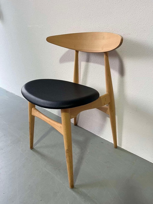 Chairs Hans J. Wegner CH33P
