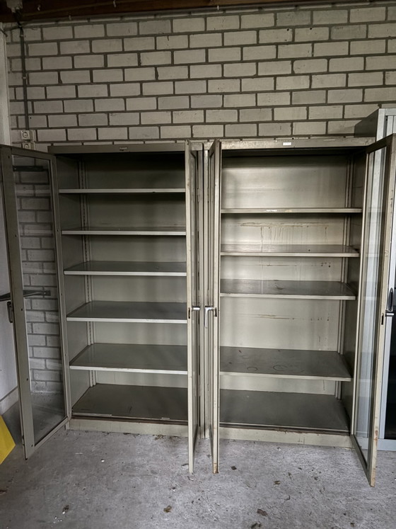 Mewaf Vintage Vitrine (2 X Op Voorraad) – Vitrinekasten, Glass, Metal (photo 6 of 6)