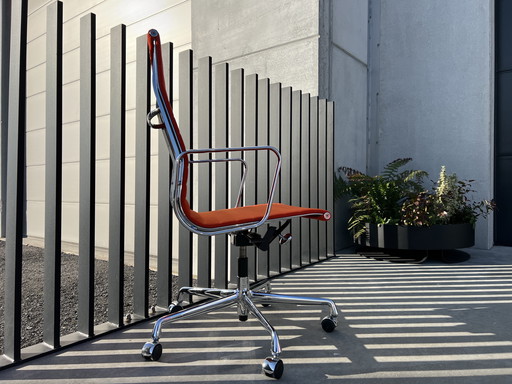 Vitra Eames EA119 Siège de bureau