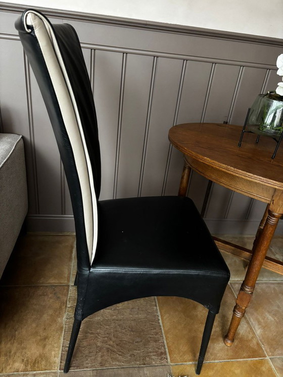 Image 1 of Set van 8 Luxe Designer Eetkamerstoelen - Zwart Kalfsleer met Beige Accent