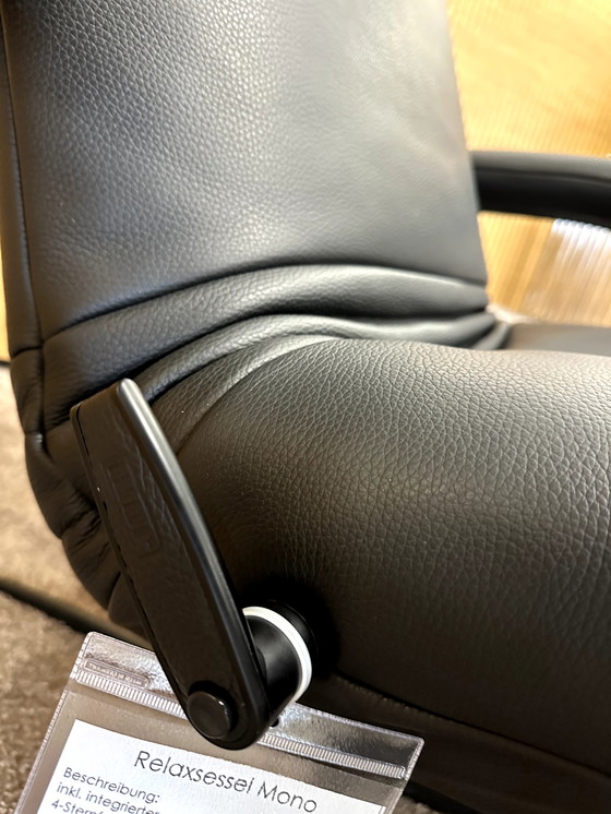 Image 1 of Sedia reclinabile Yoga nera di Jori