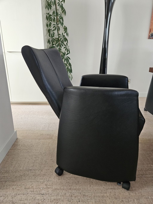 Leolux Esszimmerstühle mit Lenkrollen