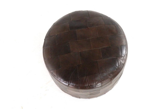 Image 1 of Puf de cuero