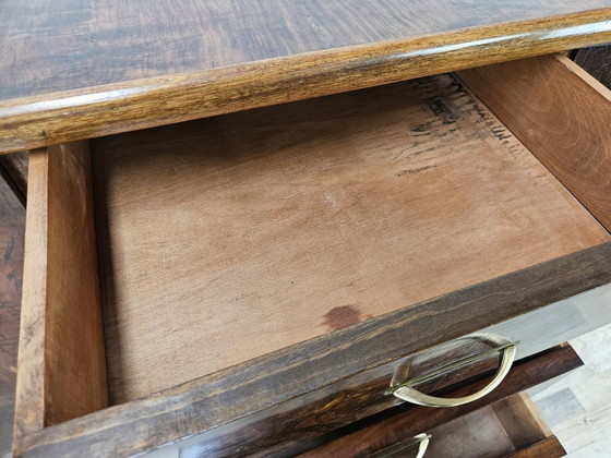 Image 1 of Art Deco dressoir in walnoot en licht walnoot.