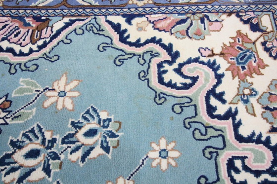 Image 1 of Hand-knotted Ushak rug 365 x 270 cm
