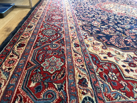 Image 1 of Large hand-knotted carpet (321x213) – timeless Persian elegance
