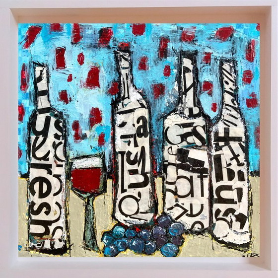 Image 1 of BOTTIGLIE CON LETTERE NERE