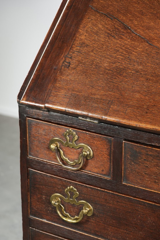Image 1 of Secrétaire anglais ancien du XVIIIe siècle en chêne