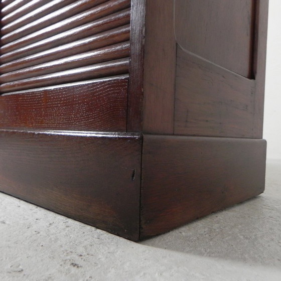 Image 1 of Eiken rolluikkast met 2 luiken, 148 cm hoog, jaren 20