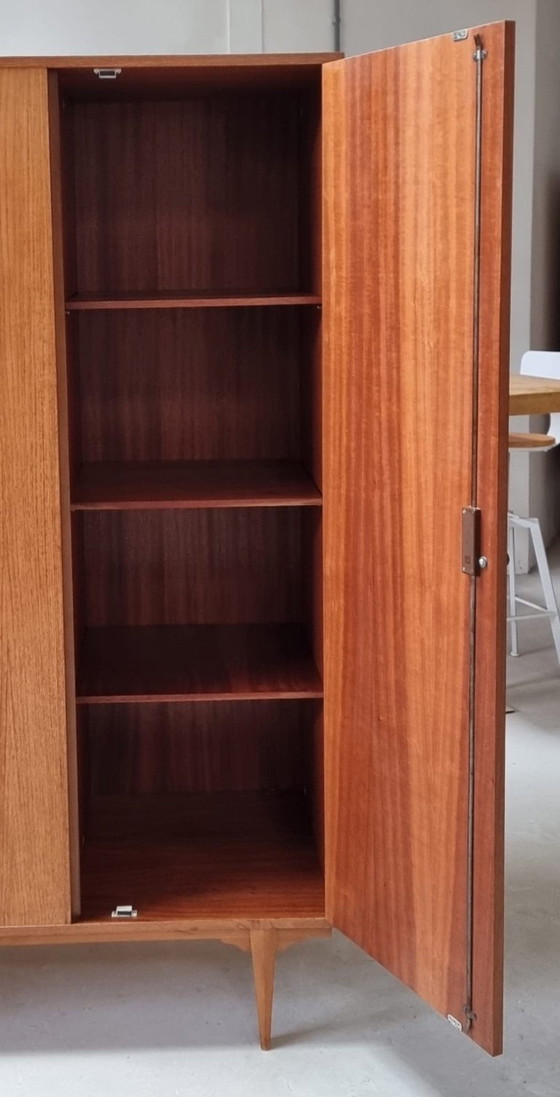 Mid Century Kleiderschrank – Kleiderschränke, Wood (photo 5 of 20)