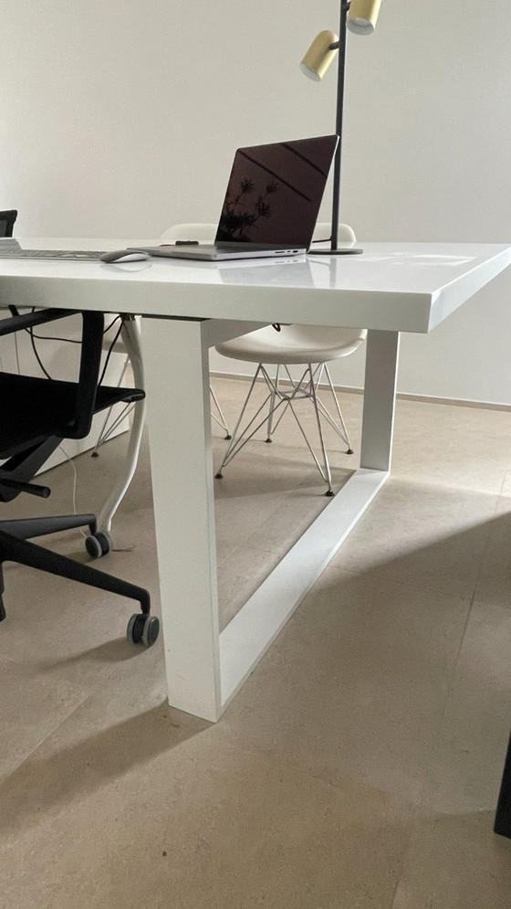 Image 1 of Corean tafel / bureautafel