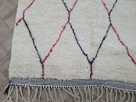 Image 1 of Alfombra bereber tradicional hecha a mano, tamaño 150/250 cm.