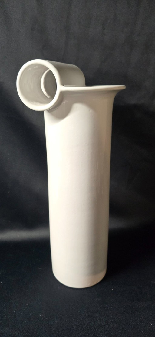 Enzo Bioli (1832) vase en céramique blanche pour Il Picchio , Italie années 1970