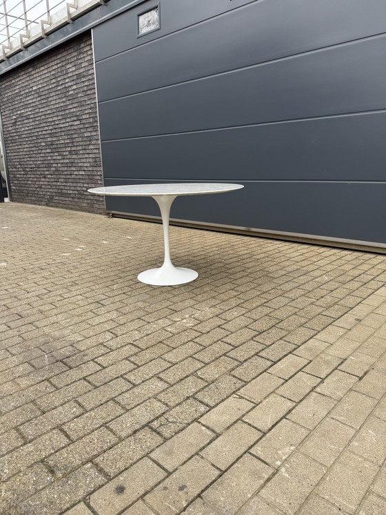 Image 1 of Original marble round Knoll Tulip dining table (120cm)