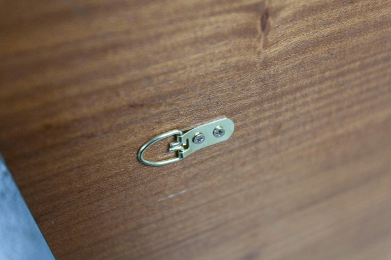 Image 1 of Espejo de pared redondo inusual, 60 cm, borde de teca sobre un tablero rectangular verde, años 60