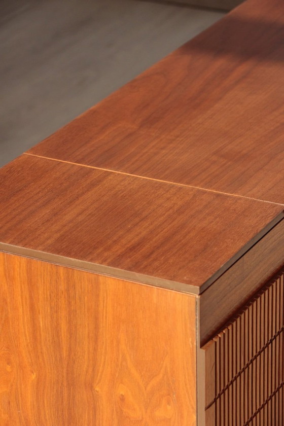 Image 1 of Giradischi vintage HMV 2351 – Mobile audio inglese anni '70