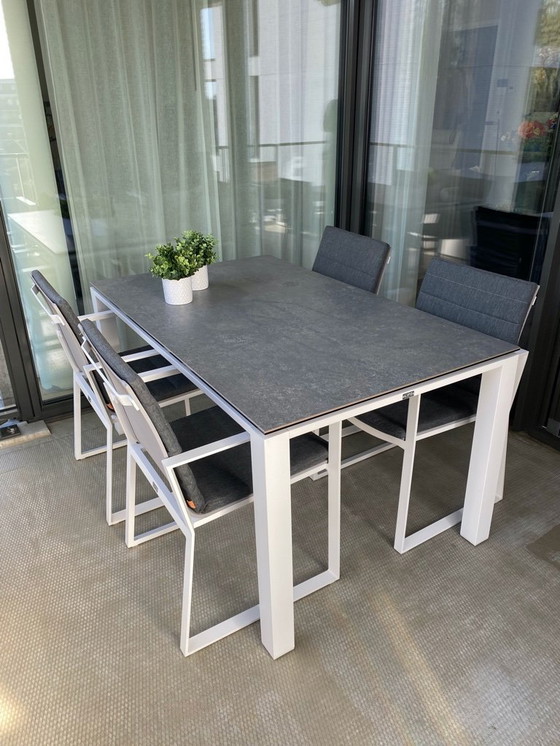 Image 1 of Lounge table with 4 chairs
