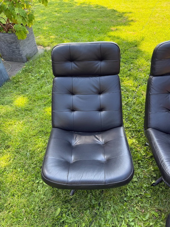 Image 1 of 2 x Luxus-Drehsessel mit Liegefunktion aus echtem Leder und Fußhocker, schwarz