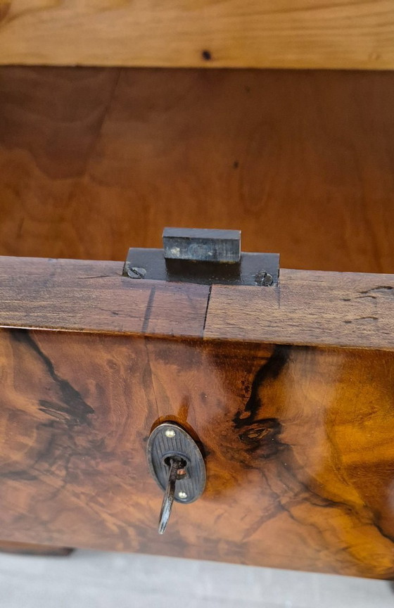 Image 1 of Cómoda Art Déco Emiliana de diseño lujoso