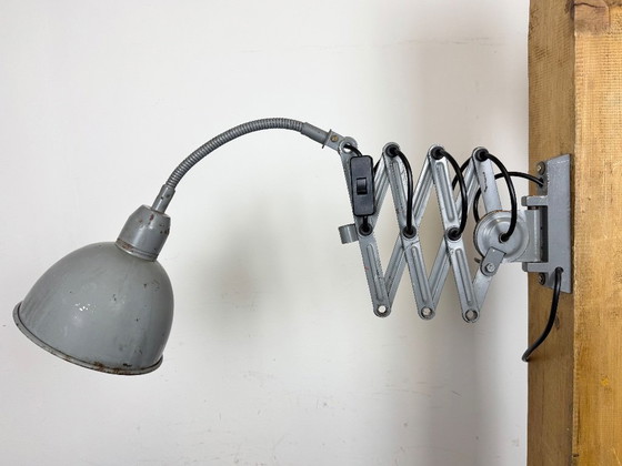 Image 1 of Grijze industriële schaarwandlamp van Elektroinstala, jaren 60