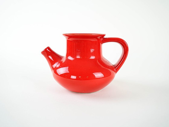 Image 1 of Jarra de cerámica roja, diseño danés, década de 1960, fabricada en Dinamarca.