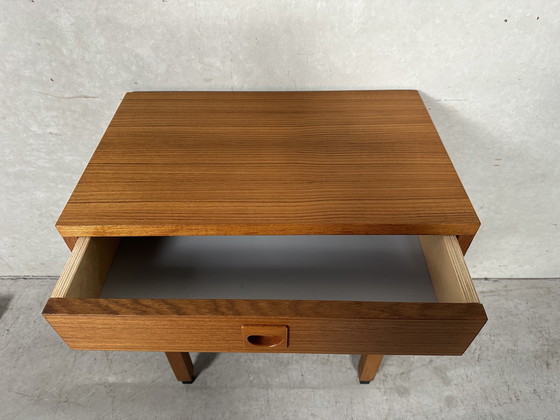 Image 1 of Table d'appoint/chevet vintage - MDK