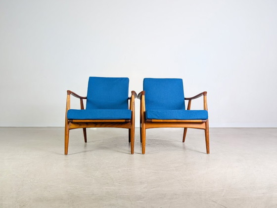 Image 1 of 2x poltrone originali Mid-Century in teak vintage