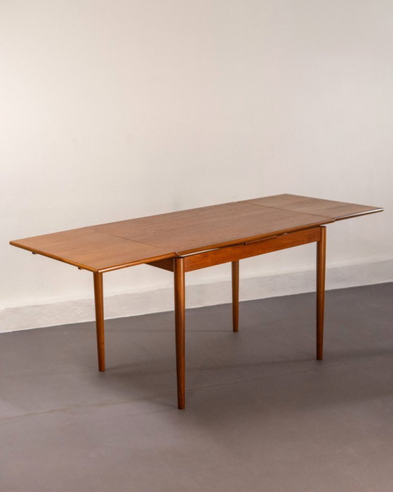 Image 1 of Table à manger extensible du milieu du siècle en teck, Danemark, vers 1960