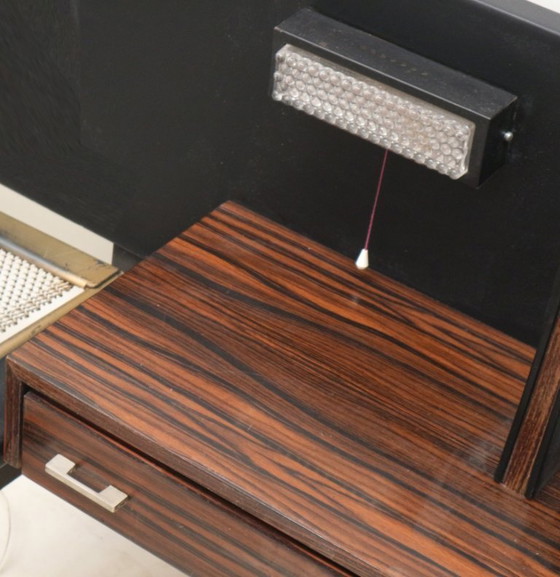 Image 1 of Vintage tweepersoons bed met zwevende nachtkastjes en verlichting uit de jaren ’60