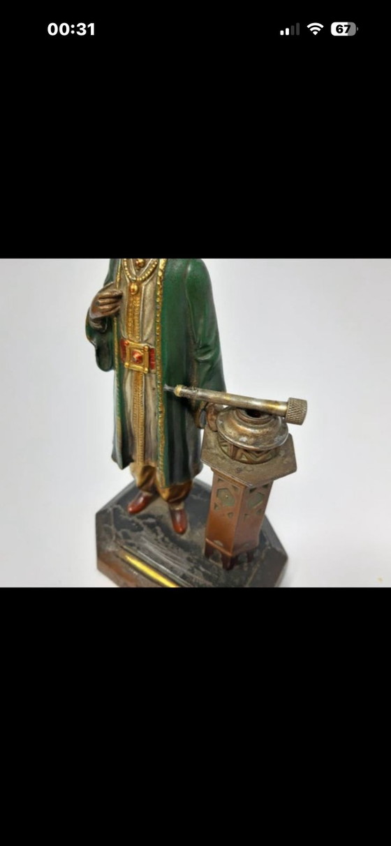 Image 1 of Un pezzo Art Nouveau che cattura lo sguardo: un accendino da tavolo di rara bellezza e, per di più, completo (!), risalente all'