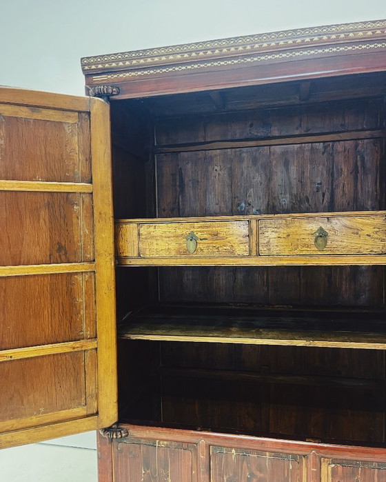 Image 1 of Armario antiguo chino