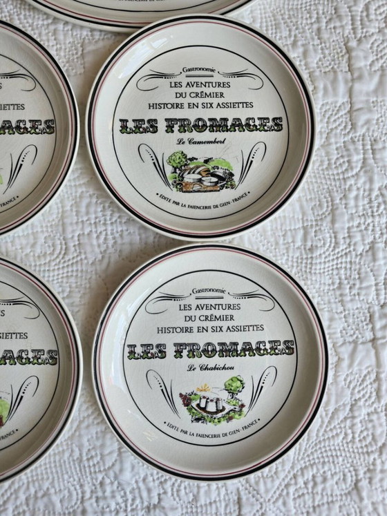 Set of 12 Gien “Farmer’s Adventures” Plates – Cheese & Farm – Tableware, Ceramic (photo 4 of 5)